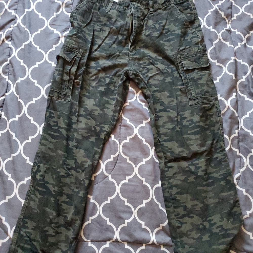 Retro camo cargo pants